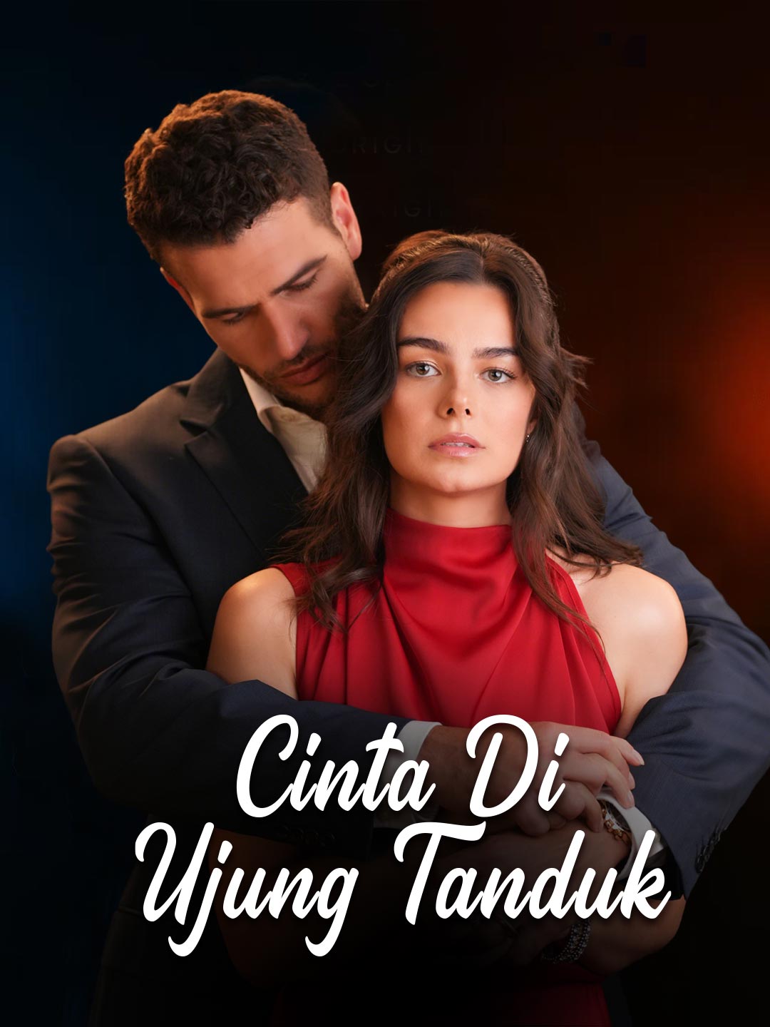 Poster Cinta di Ujung Tanduk
