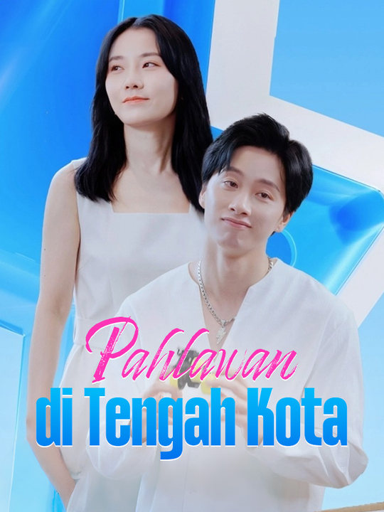 Poster Pahlawan di Tengah Kota